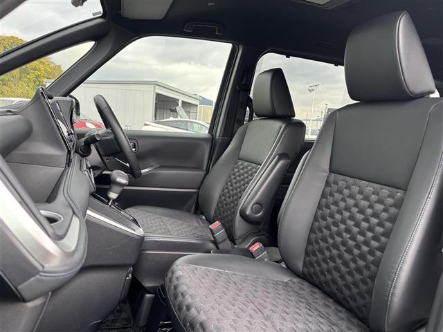 ヴォクシー Ｓ－Ｚ　純正１０．５インチディスプレイオーディオ（ＴＶ／ＢＴ）／フリップダウン／レーダークルーズコントロール／バックカメラ／コーナーセンサー／両側パワスラ／ハーフレザー／シートヒーター／ドラレコ／純正ＡＷ（34枚目）