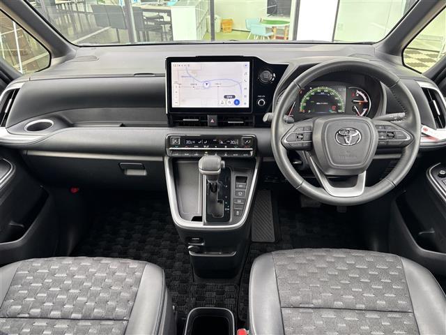 ヴォクシー Ｓ－Ｚ　純正１０．５インチディスプレイオーディオ（ＴＶ／ＢＴ）／フリップダウン／レーダークルーズコントロール／バックカメラ／コーナーセンサー／両側パワスラ／ハーフレザー／シートヒーター／ドラレコ／純正ＡＷ（42枚目）