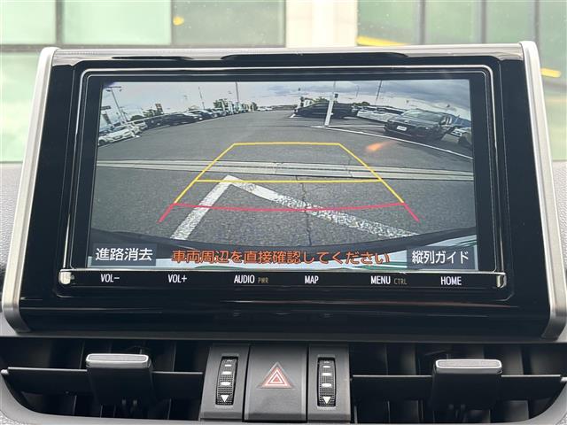 ＲＡＶ４ Ｇ　純正９インチナビ（フルセグ／ＢＴ／ＣＤ／ＤＶＤ）／レーダークルーズコントロール／バックカメラ／ＢＳＭ／コーナーセンサー／衝突軽減／電動リア／レザーシート／メモリ付きパワーシート／ステアリングヒーター（13枚目）
