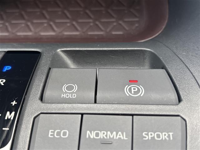 ＲＡＶ４ Ｇ　純正９インチナビ（フルセグ／ＢＴ／ＣＤ／ＤＶＤ）／レーダークルーズコントロール／バックカメラ／ＢＳＭ／コーナーセンサー／衝突軽減／電動リア／レザーシート／メモリ付きパワーシート／ステアリングヒーター（26枚目）