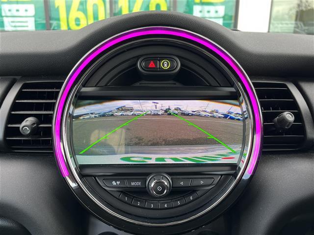 ＭＩＮＩ クーパー　純正ナビ　純正シート　バックモニター　ＥＴＣ　アイドリングストップ　ＬＥＤヘッドライト　オートライト　純正１５インチＡＷ　プッシュスタート　スペアキー１本　前後ドライブレコーダー　［ＺＤＲ－０３５］（3枚目）