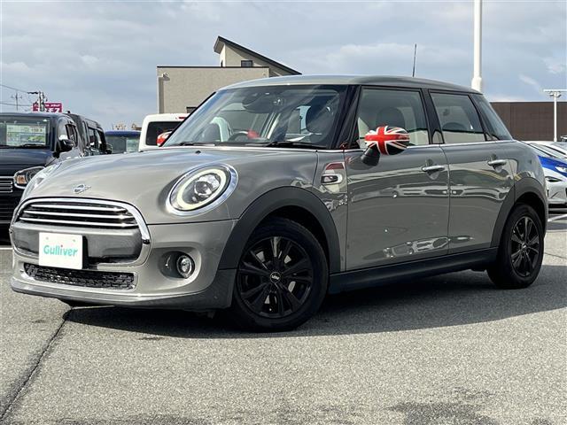 ＭＩＮＩ クーパー　純正ナビ　純正シート　バックモニター　ＥＴＣ　アイドリングストップ　ＬＥＤヘッドライト　オートライト　純正１５インチＡＷ　プッシュスタート　スペアキー１本　前後ドライブレコーダー　［ＺＤＲ－０３５］（19枚目）