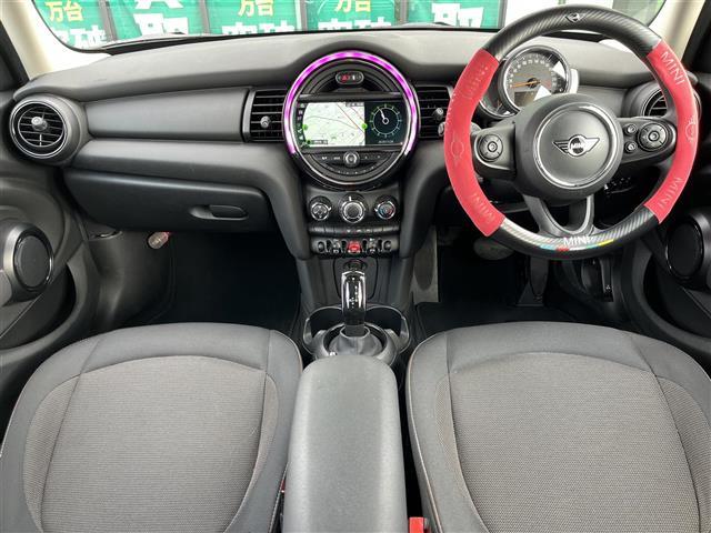 ＭＩＮＩ クーパー　純正ナビ　純正シート　バックモニター　ＥＴＣ　アイドリングストップ　ＬＥＤヘッドライト　オートライト　純正１５インチＡＷ　プッシュスタート　スペアキー１本　前後ドライブレコーダー　［ＺＤＲ－０３５］（42枚目）