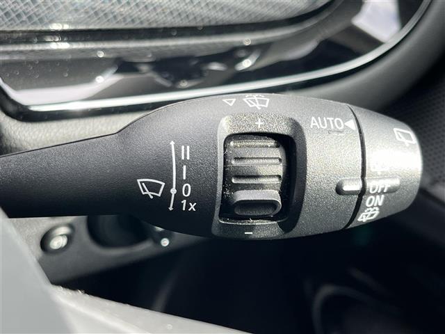 ＭＩＮＩ クーパーＤ　クラブマン　ワンオーナー　前後ドライブレコーダー　［ＺＤＲ－０３５］　純正ナビ純正シート　［ハーフレザー］　純正１７ＡＷ　純正ミラー型ＥＴＣ　バックモニター　パーキングアシスト　ＬＥＤヘッドライト　スペアキー（10枚目）