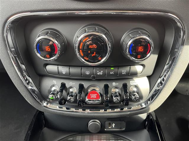 ＭＩＮＩ クーパーＤ　クラブマン　ワンオーナー　前後ドライブレコーダー　［ＺＤＲ－０３５］　純正ナビ純正シート　［ハーフレザー］　純正１７ＡＷ　純正ミラー型ＥＴＣ　バックモニター　パーキングアシスト　ＬＥＤヘッドライト　スペアキー（13枚目）