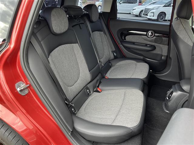 ＭＩＮＩ クーパーＤ　クラブマン　ワンオーナー　前後ドライブレコーダー　［ＺＤＲ－０３５］　純正ナビ純正シート　［ハーフレザー］　純正１７ＡＷ　純正ミラー型ＥＴＣ　バックモニター　パーキングアシスト　ＬＥＤヘッドライト　スペアキー（15枚目）