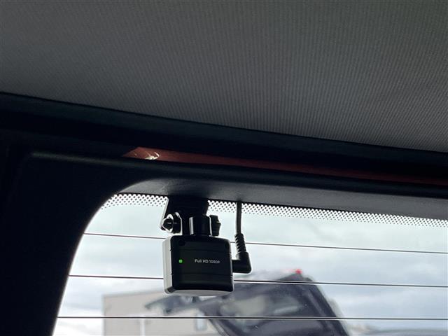 ＭＩＮＩ クーパーＤ　クラブマン　ワンオーナー　前後ドライブレコーダー　［ＺＤＲ－０３５］　純正ナビ純正シート　［ハーフレザー］　純正１７ＡＷ　純正ミラー型ＥＴＣ　バックモニター　パーキングアシスト　ＬＥＤヘッドライト　スペアキー（23枚目）