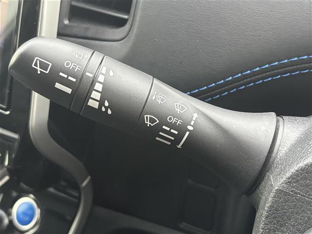 セレナ ｅ－パワー　オーテック　スポーツスペック　アルパイン１１型ナビ　１２．８型フリップダウンモニター　ナビ連動前後ドライブレコーダー　インテリジェントルームミラー　プロパイロット　ステアリングヒーター　シートヒーター　専用革シート　両側パワスラ（7枚目）