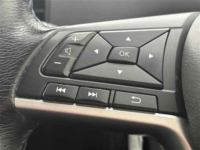 セレナ ｅ－パワー　オーテック　スポーツスペック　アルパイン１１型ナビ　１２．８型フリップダウンモニター　ナビ連動前後ドライブレコーダー　インテリジェントルームミラー　プロパイロット　ステアリングヒーター　シートヒーター　専用革シート　両側パワスラ（8枚目）