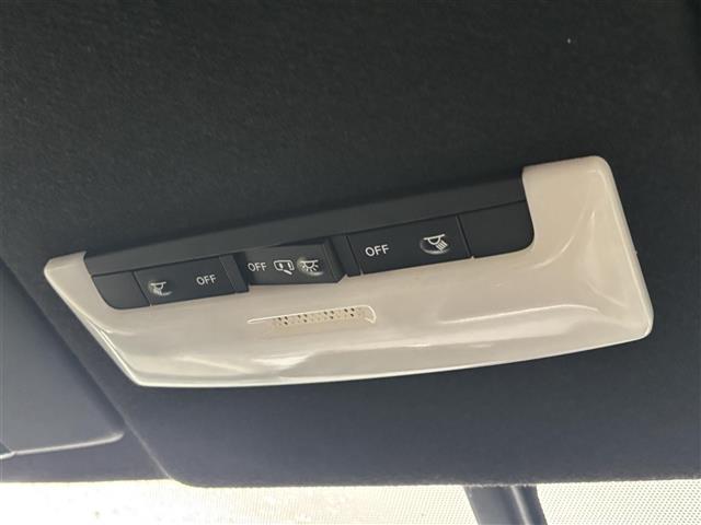 セレナ ｅ－パワー　オーテック　スポーツスペック　アルパイン１１型ナビ　１２．８型フリップダウンモニター　ナビ連動前後ドライブレコーダー　インテリジェントルームミラー　プロパイロット　ステアリングヒーター　シートヒーター　専用革シート　両側パワスラ（26枚目）