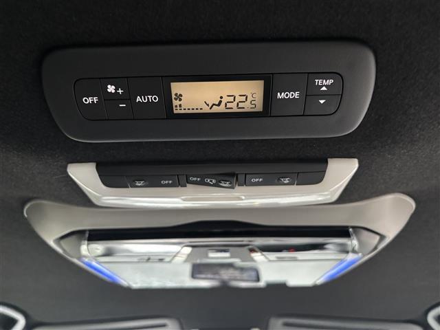 セレナ ｅ－パワー　オーテック　スポーツスペック　アルパイン１１型ナビ　１２．８型フリップダウンモニター　ナビ連動前後ドライブレコーダー　インテリジェントルームミラー　プロパイロット　ステアリングヒーター　シートヒーター　専用革シート　両側パワスラ（27枚目）