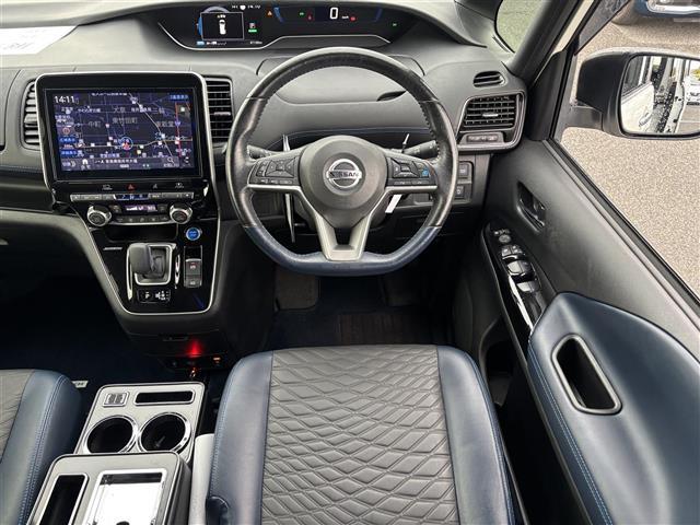 セレナ ｅ－パワー　オーテック　スポーツスペック　アルパイン１１型ナビ　１２．８型フリップダウンモニター　ナビ連動前後ドライブレコーダー　インテリジェントルームミラー　プロパイロット　ステアリングヒーター　シートヒーター　専用革シート　両側パワスラ（33枚目）