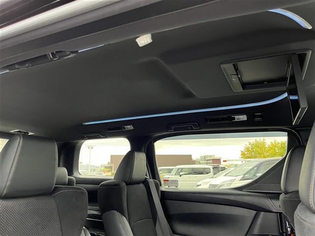 アルファード 2.5S タイプゴールド 純正9型ディスプレイオーディオ 純正12.1型フリップダウンモニター パワーバックドア AC100V コンビステアリング ハーフレザーシート 2列目オットマン コーナーセンサー フォグライト ETC(30枚目)