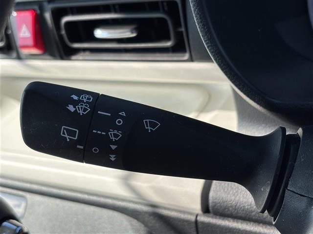 ムーヴキャンバス ストライプスG 純正ナビ(フルセグ/BT/CD/DVD)/アラウンドビューモニター/前後コーナーセンサー/衝突軽減/レーンキープ/両側パワースライドドア/シートヒーター/LEDヘッドライト/前方ドラレコ/ETC(4枚目)