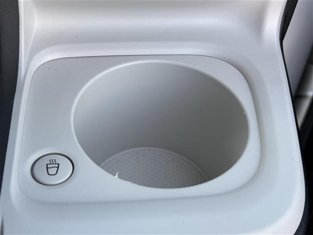 ムーヴキャンバス ストライプスG 純正ナビ(フルセグ/BT/CD/DVD)/アラウンドビューモニター/前後コーナーセンサー/衝突軽減/レーンキープ/両側パワースライドドア/シートヒーター/LEDヘッドライト/前方ドラレコ/ETC(11枚目)