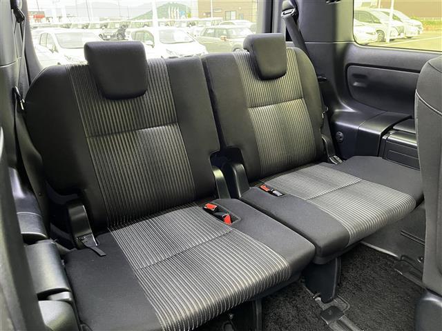 ヴォクシー ＺＳ　煌ＩＩ　ＡＬＰＩＮＥナビ（フルセグ／ＢＴ／ＣＤ／ＤＶＤ）／フリップダウンモニター／クルーズコントロール／バックカメラ／コーナーセンサー／衝突軽減／レーンキープ／後席サンシェード／両側パワスラ／ＥＴＣ／純正ＡＷ（16枚目）