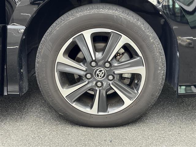 ヴォクシー ＺＳ　煌ＩＩ　ＡＬＰＩＮＥナビ（フルセグ／ＢＴ／ＣＤ／ＤＶＤ）／フリップダウンモニター／クルーズコントロール／バックカメラ／コーナーセンサー／衝突軽減／レーンキープ／後席サンシェード／両側パワスラ／ＥＴＣ／純正ＡＷ（17枚目）