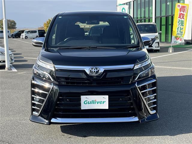 ヴォクシー ＺＳ　煌ＩＩ　ＡＬＰＩＮＥナビ（フルセグ／ＢＴ／ＣＤ／ＤＶＤ）／フリップダウンモニター／クルーズコントロール／バックカメラ／コーナーセンサー／衝突軽減／レーンキープ／後席サンシェード／両側パワスラ／ＥＴＣ／純正ＡＷ（18枚目）