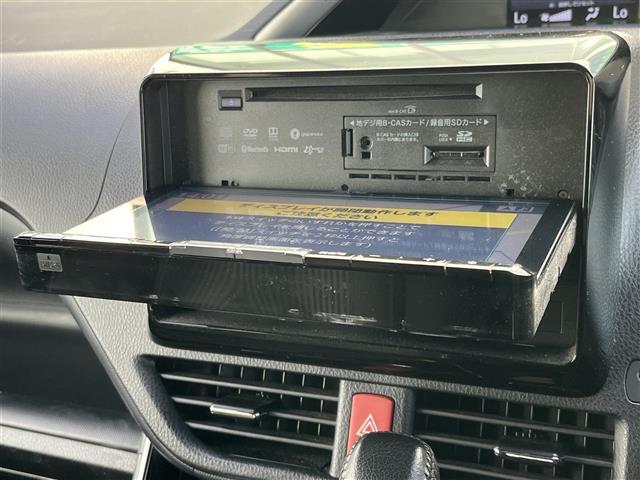 ヴォクシー ＺＳ　煌ＩＩ　ＡＬＰＩＮＥナビ（フルセグ／ＢＴ／ＣＤ／ＤＶＤ）／フリップダウンモニター／クルーズコントロール／バックカメラ／コーナーセンサー／衝突軽減／レーンキープ／後席サンシェード／両側パワスラ／ＥＴＣ／純正ＡＷ（23枚目）