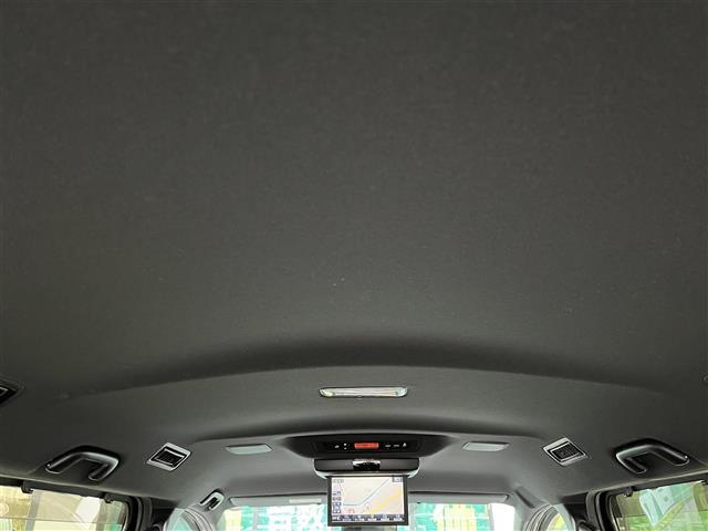 ヴォクシー ＺＳ　煌ＩＩ　ＡＬＰＩＮＥナビ（フルセグ／ＢＴ／ＣＤ／ＤＶＤ）／フリップダウンモニター／クルーズコントロール／バックカメラ／コーナーセンサー／衝突軽減／レーンキープ／後席サンシェード／両側パワスラ／ＥＴＣ／純正ＡＷ（32枚目）