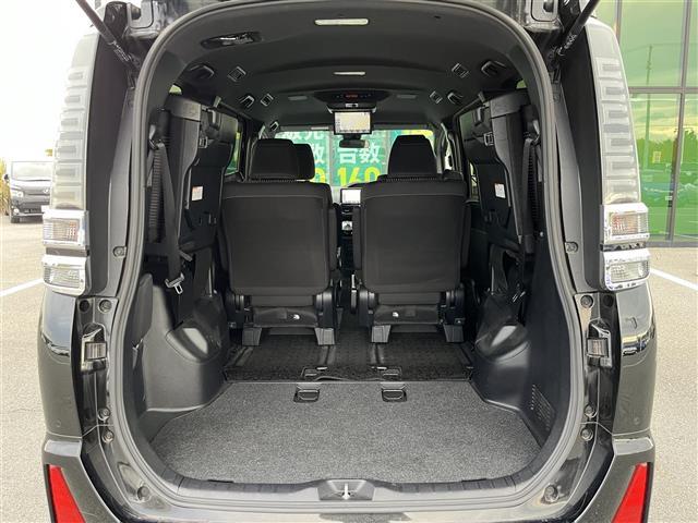 ヴォクシー ＺＳ　煌ＩＩ　ＡＬＰＩＮＥナビ（フルセグ／ＢＴ／ＣＤ／ＤＶＤ）／フリップダウンモニター／クルーズコントロール／バックカメラ／コーナーセンサー／衝突軽減／レーンキープ／後席サンシェード／両側パワスラ／ＥＴＣ／純正ＡＷ（37枚目）