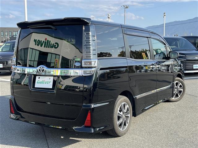 ヴォクシー ＺＳ　煌ＩＩ　ＡＬＰＩＮＥナビ（フルセグ／ＢＴ／ＣＤ／ＤＶＤ）／フリップダウンモニター／クルーズコントロール／バックカメラ／コーナーセンサー／衝突軽減／レーンキープ／後席サンシェード／両側パワスラ／ＥＴＣ／純正ＡＷ（39枚目）