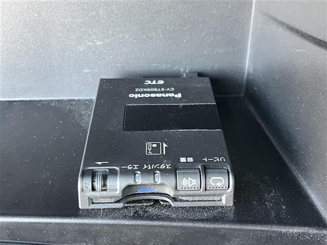 ノート Ｘ　ＤＩＧ－Ｓ　エマージェンシーブレーキパッケージ　ＥＣＬＩＰＳＥナビ（フルセグ／ＢＴ／ＣＤ／ＤＶＤ）／アラウンドビューモニター／衝突軽減／レーンキープ／前後コーナーセンサー／アイドリングストップ／電動格納ミラー／ＥＴＣ／純正ホイールキャップ（6枚目）