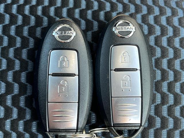 ノート Ｘ　ＤＩＧ－Ｓ　エマージェンシーブレーキパッケージ　ＥＣＬＩＰＳＥナビ（フルセグ／ＢＴ／ＣＤ／ＤＶＤ）／アラウンドビューモニター／衝突軽減／レーンキープ／前後コーナーセンサー／アイドリングストップ／電動格納ミラー／ＥＴＣ／純正ホイールキャップ（12枚目）