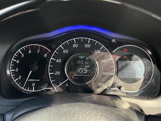 ノート Ｘ　ＤＩＧ－Ｓ　エマージェンシーブレーキパッケージ　ＥＣＬＩＰＳＥナビ（フルセグ／ＢＴ／ＣＤ／ＤＶＤ）／アラウンドビューモニター／衝突軽減／レーンキープ／前後コーナーセンサー／アイドリングストップ／電動格納ミラー／ＥＴＣ／純正ホイールキャップ（21枚目）