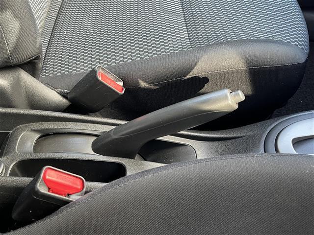 ノート Ｘ　ＤＩＧ－Ｓ　エマージェンシーブレーキパッケージ　ＥＣＬＩＰＳＥナビ（フルセグ／ＢＴ／ＣＤ／ＤＶＤ）／アラウンドビューモニター／衝突軽減／レーンキープ／前後コーナーセンサー／アイドリングストップ／電動格納ミラー／ＥＴＣ／純正ホイールキャップ（27枚目）