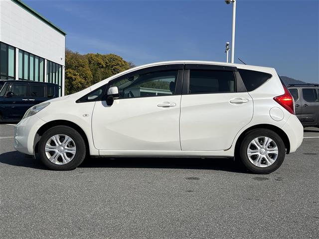 ノート Ｘ　ＤＩＧ－Ｓ　エマージェンシーブレーキパッケージ　ＥＣＬＩＰＳＥナビ（フルセグ／ＢＴ／ＣＤ／ＤＶＤ）／アラウンドビューモニター／衝突軽減／レーンキープ／前後コーナーセンサー／アイドリングストップ／電動格納ミラー／ＥＴＣ／純正ホイールキャップ（41枚目）