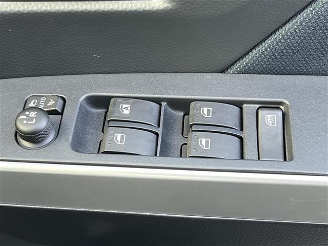 トール カスタムG ターボ 純正9インチディスプレイオーディオ(フルセグ/BT)/レーダークルーズコントロール/全方位/コーナーセンサー/衝突軽減/レーンキープ/両側パワスラ/後席サンシェード/LEDヘッドライト/純正AW(24枚目)