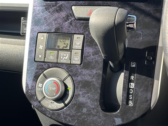 タント カスタムＸ　トップエディションＶＳ　ＳＡＩＩＩ　純正ナビ（フルセグ／ＢＴ／ＣＤ／ＤＶＤ）／全方位／コーナーセンサー／衝突軽減／レーンキープ／両側パワースライドドア／ハーフレザーシート／シートヒーター／後席サンシェード／ＬＥＤ／ドラレコ／ＥＴＣ（9枚目）