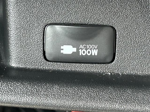 ハイエースバン スーパーＧＬ　ダーク　プライムＩＩ　ナビＴＶ　全方位カメラ　ベットキット　ＡＡＣ　ＥＴＣ　ドライブレコーダー　ＴＲＤフロントスポイラー　両側パワースライドドア　ラダーフレーム付き　１６インチアルミホイール　ＬＥＤヘッドライト　スマートキ（11枚目）