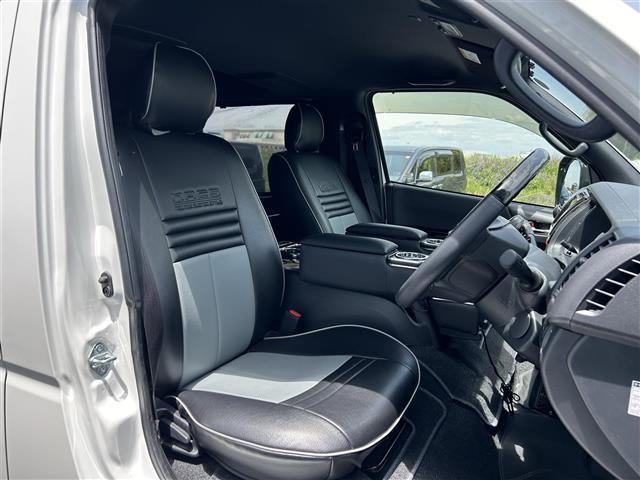 ハイエースバン スーパーＧＬ　ダーク　プライムＩＩ　ナビＴＶ　全方位カメラ　ベットキット　ＡＡＣ　ＥＴＣ　ドライブレコーダー　ＴＲＤフロントスポイラー　両側パワースライドドア　ラダーフレーム付き　１６インチアルミホイール　ＬＥＤヘッドライト　スマートキ（14枚目）