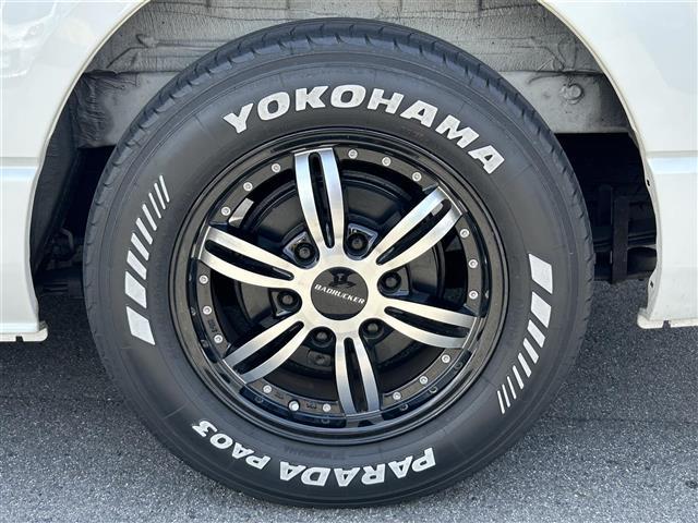 ハイエースバン スーパーＧＬ　ダーク　プライムＩＩ　ナビＴＶ　全方位カメラ　ベットキット　ＡＡＣ　ＥＴＣ　ドライブレコーダー　ＴＲＤフロントスポイラー　両側パワースライドドア　ラダーフレーム付き　１６インチアルミホイール　ＬＥＤヘッドライト　スマートキ（17枚目）