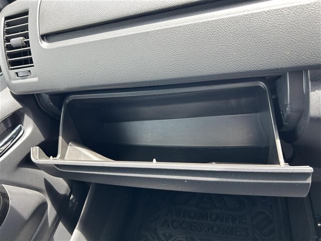 ハイエースバン スーパーＧＬ　ダーク　プライムＩＩ　ナビＴＶ　全方位カメラ　ベットキット　ＡＡＣ　ＥＴＣ　ドライブレコーダー　ＴＲＤフロントスポイラー　両側パワースライドドア　ラダーフレーム付き　１６インチアルミホイール　ＬＥＤヘッドライト　スマートキ（33枚目）