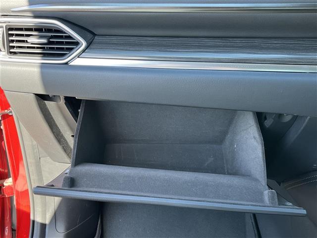 ＣＸ－５ ＸＤ　Ｌパッケージ　社外ナビ（フルセグ／ＢＴ／ＣＤ／ＤＶＤ）／ＢＯＳＥ／レーダークルーズコントロール／バックカメラ／コーナーセンサー／ＢＳＭ／衝突軽減／レーンキープ／レザーシート／電動リア／メモリーシート／シートヒーター（31枚目）