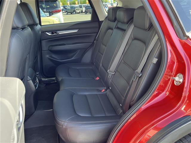 ＣＸ－５ ＸＤ　Ｌパッケージ　社外ナビ（フルセグ／ＢＴ／ＣＤ／ＤＶＤ）／ＢＯＳＥ／レーダークルーズコントロール／バックカメラ／コーナーセンサー／ＢＳＭ／衝突軽減／レーンキープ／レザーシート／電動リア／メモリーシート／シートヒーター（34枚目）