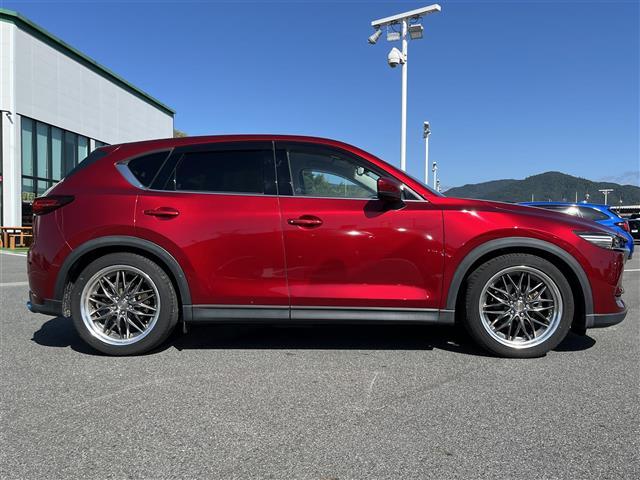 ＣＸ－５ ＸＤ　Ｌパッケージ　社外ナビ（フルセグ／ＢＴ／ＣＤ／ＤＶＤ）／ＢＯＳＥ／レーダークルーズコントロール／バックカメラ／コーナーセンサー／ＢＳＭ／衝突軽減／レーンキープ／レザーシート／電動リア／メモリーシート／シートヒーター（36枚目）