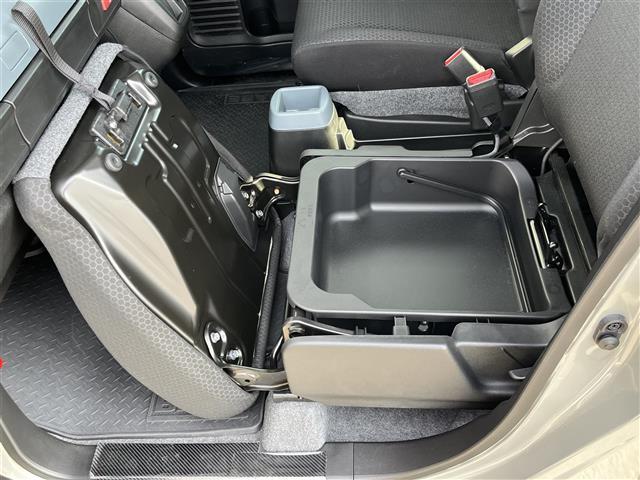 スペーシアベース ＸＦ　純正８インチナビ（フルセグ／ＢＴ／ＣＤ／ＤＶＤ）／レーダークルーズコントロール／全方位／コーナーセンサー／衝突軽減／レーンキープ／片側パワスラ／シートヒーター／後席サンシェード／ベースキャリア（31枚目）