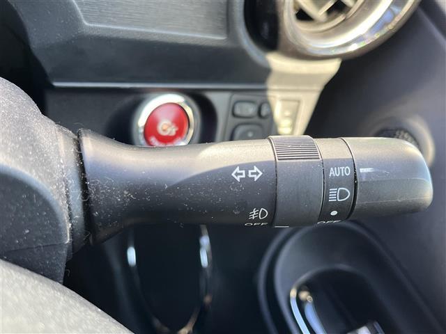 アクア Ｇ　Ｇ’ｓ　純正７インチナビ／クルーズコントロール／バックカメラ／横滑り防止／ハーフレザーシート／シートヒーター／オートライト／ＬＥＤヘッドライト／電動格納ミラー／ドラレコ／ＥＴＣ／純正ＡＷ／スペアキー（13枚目）