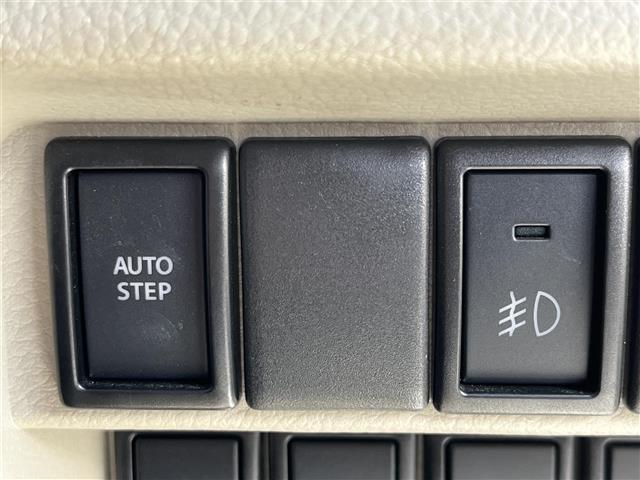 エブリイワゴン PZターボスペシャル Panasonicナビ(フルセグ/BT/CD/DVD)/バックカメラ/衝突軽減/横滑り防止/両側パワースライドドア/オートステップ/オートライト/電動格納ミラー/ステアリングスイッチ/純正AW(7枚目)