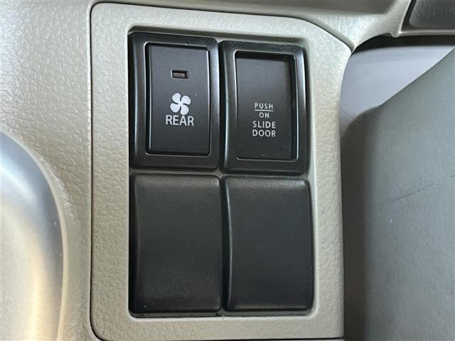 エブリイワゴン PZターボスペシャル Panasonicナビ(フルセグ/BT/CD/DVD)/バックカメラ/衝突軽減/横滑り防止/両側パワースライドドア/オートステップ/オートライト/電動格納ミラー/ステアリングスイッチ/純正AW(8枚目)