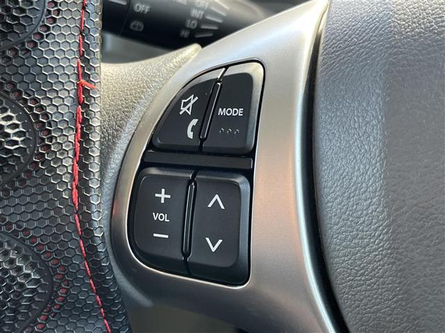 エブリイワゴン PZターボスペシャル Panasonicナビ(フルセグ/BT/CD/DVD)/バックカメラ/衝突軽減/横滑り防止/両側パワースライドドア/オートステップ/オートライト/電動格納ミラー/ステアリングスイッチ/純正AW(10枚目)