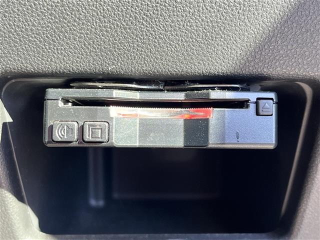 タント カスタムX トップエディションSAII carrozzeriaナビ(フルセグ/BT/CD/DVD)/バックカメラ/衝突軽減/コーナーセンサー/片側パワスラ/後席サンシェード/ハーフレザー/LEDヘッドライト/前後ドラレコ/ETC/純正AW(5枚目)