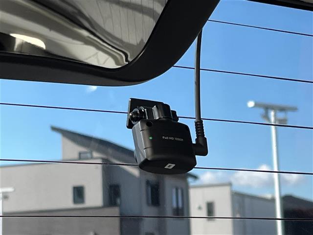 タント カスタムX トップエディションSAII carrozzeriaナビ(フルセグ/BT/CD/DVD)/バックカメラ/衝突軽減/コーナーセンサー/片側パワスラ/後席サンシェード/ハーフレザー/LEDヘッドライト/前後ドラレコ/ETC/純正AW(23枚目)