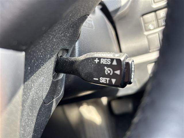 ヴォクシー ハイブリッドZS 煌III carrozzeria9インチナビ(フルセグ/BT/CD/DVD)/クルーズコントロール/バックカメラ/コーナーセンサー/衝突軽減/両側パワスラ/ハーフレザー/後席サンシェード/シートヒーター(5枚目)