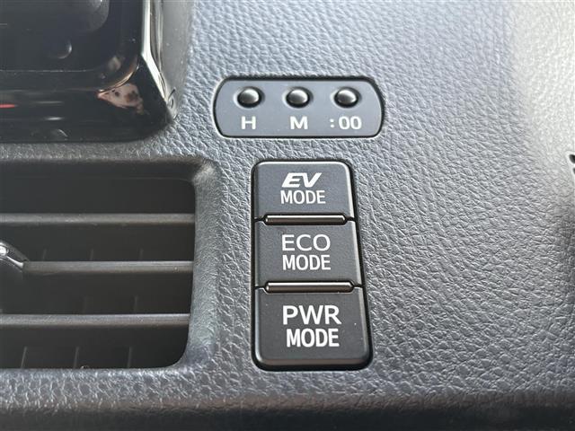 ヴォクシー ハイブリッドZS 煌III carrozzeria9インチナビ(フルセグ/BT/CD/DVD)/クルーズコントロール/バックカメラ/コーナーセンサー/衝突軽減/両側パワスラ/ハーフレザー/後席サンシェード/シートヒーター(8枚目)