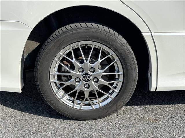 ヴォクシー ハイブリッドZS 煌III carrozzeria9インチナビ(フルセグ/BT/CD/DVD)/クルーズコントロール/バックカメラ/コーナーセンサー/衝突軽減/両側パワスラ/ハーフレザー/後席サンシェード/シートヒーター(17枚目)